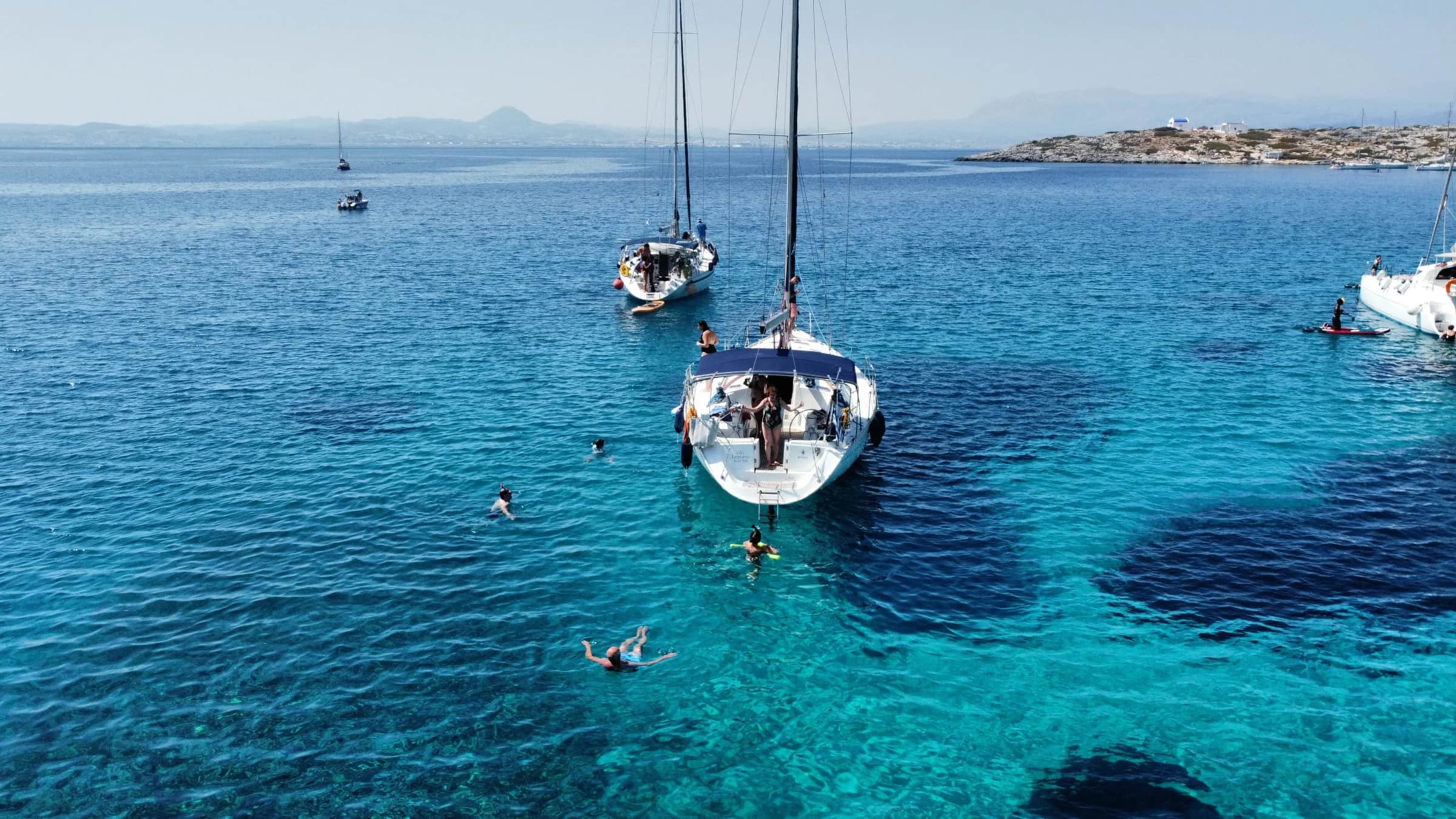 Semi-Private Sailing Cruise to Dia Island | All Inclusive